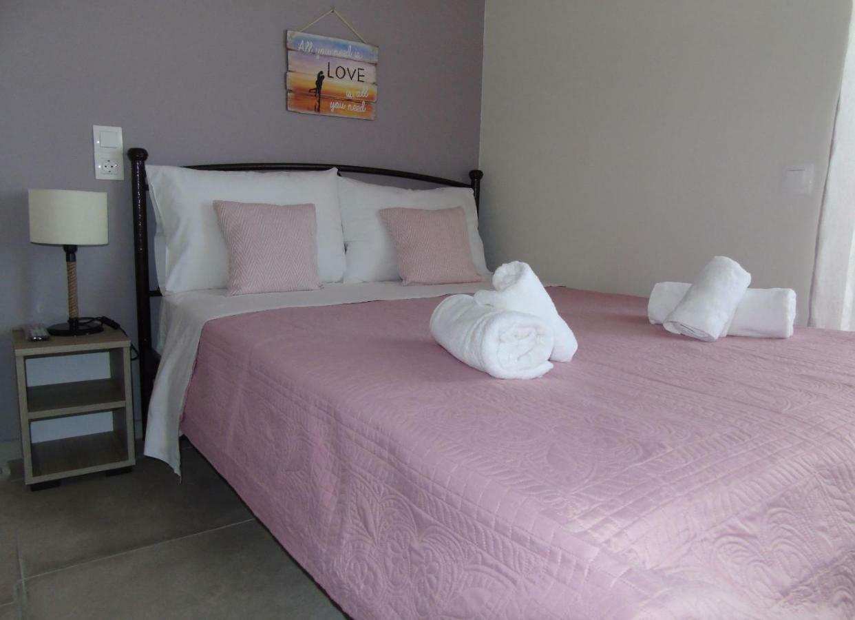 Tonia'S Apartment 키사모스 외부 사진
